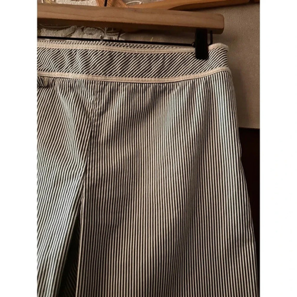 Women's Talbots Pants Size 4 Black &‎ White Striped - Picture 3 of 4